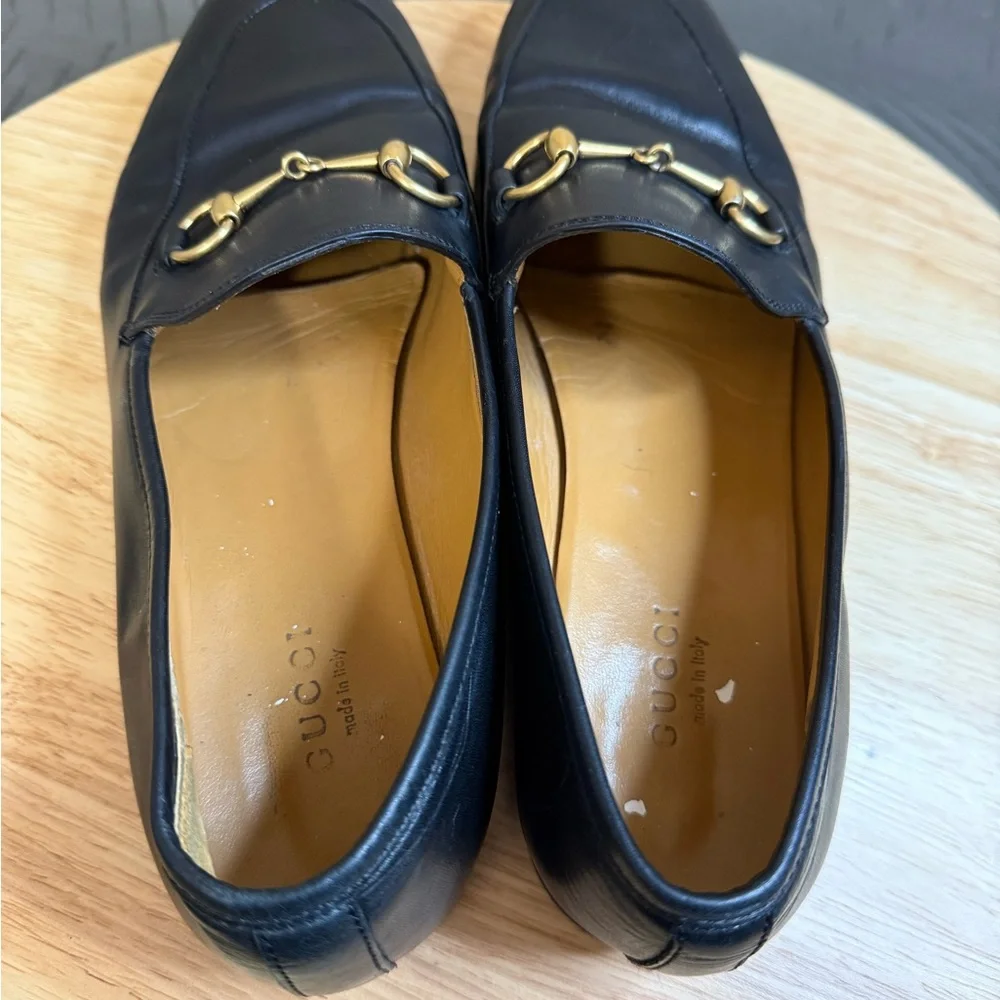 Gucci women’s loafer with Horsebit. - Picture 7 of 15